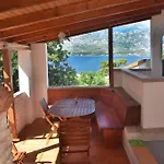 Ferienwohnung Fuer Fuenf Personen Mit Balkon