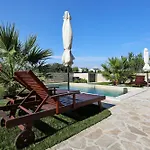 Villa Stella With Heated Swimming Pool