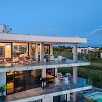 Penthouse Jimmys Beach Privlaka, Wahnsinns Blick Und Beheiztem Pool