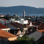 Luxury Rooftop Escape Duplex Apartment