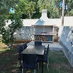 Apartment Ante