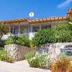 Apartments Djurkovic - Two-Bedroom Apartment With Shared Terrace And Sea View