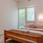 Le Ek Cozy Apartments - Two Bedroom 4
