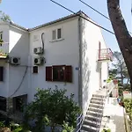 Guesthouse Sobra