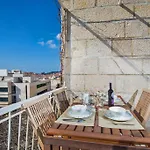 Sea View Apartment Beatrice By Irundo