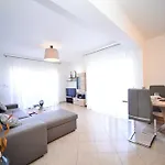Apartment Goodbed