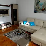Sunny Apartment In The City Centre