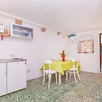 Peti Apartment