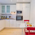 Porta Apartment And Rooms By Irundo