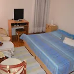 Apartments Kurta