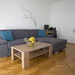 Boulevard Sweet Dreams Apartment