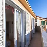 Three Wells Apartment