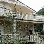 Sukosan Apartment