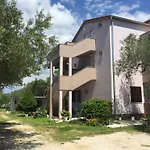 Apartments Maslina