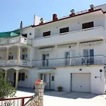 Apartments Dino