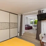Apartment Svilokos