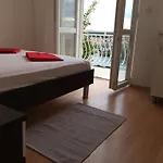 Rooms Tomas