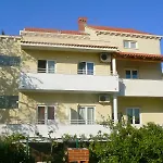 Apartments Zecevic