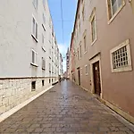 Apartments Tonino