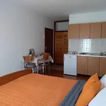 Apartments Davor