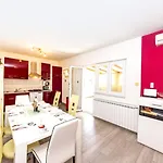 Apartment With 3 Rooms In Zadar, With Enclosed Garden And Wifi