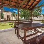 Xxl Villa Anamaria With Pool, Zadar