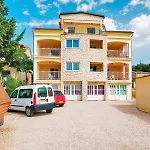 Apartments Valentina Mandre