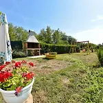 Romantic Pet Friendly House Orhideja