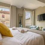 Luxurious Suites Elegance