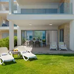 Luxury Design Beach Front Apartment