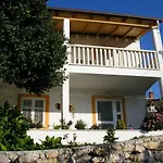 Vesna - Your Best Choice - 80 M From Beach