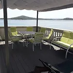 Holiday House Val