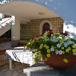 Vila Jelena - Apartment For 6 To 8 Persons In Sv Filip I Jakov