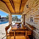 Haus-Anita-2-Mit-Pool-Fur-8-Personen