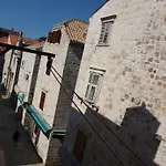 Divine Apartments