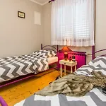 Vacation Home Uni