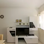 Roli
