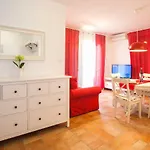 Apartment Lyra