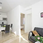 Apartment Karma Beach