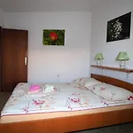 Apartments Skorin