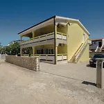 Apartments Vam