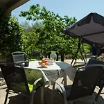 Apartment For Six With Free Parking