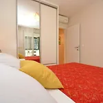 Spacious Premium Apt Lipotica With Oldtown View - Have A Memorable Holiday