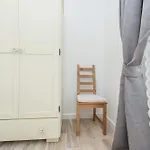 Sakarun - Ena