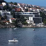 Best4You Apartment No1 - Sea View -70 M2 - 2 Bedrooms
