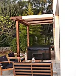Apartmani Vrulja
