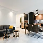 Donatus - Modern Apartment Near The Bridge/Centre