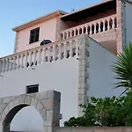 Apartments Near The Sea Marinovic