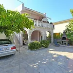 Villa Neyla