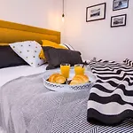 Art Studio Apartment Kata